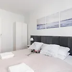 Апартаменти Malta Katowicka Pool & Parking By Renters *