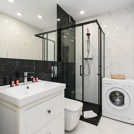 Katowicka By Renters Poznań